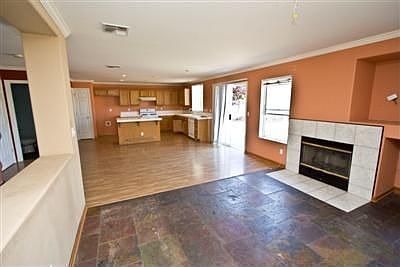 5th image of 1109 Blue Heron Dr