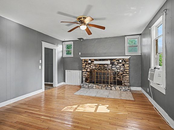 2nd image of 309 S Golden Street