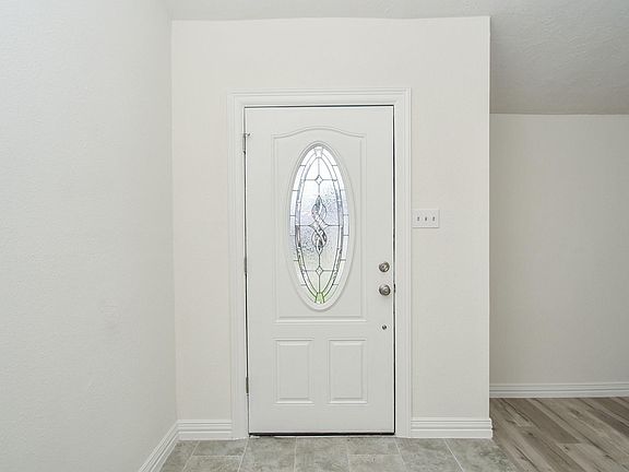 5th image of 10315 Paintbrush Ln
