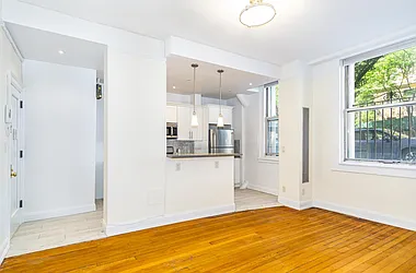 Rented by Century 21 Metropolitan