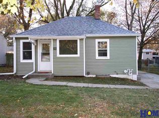 5835 Madison Ave, Lincoln, NE 68507