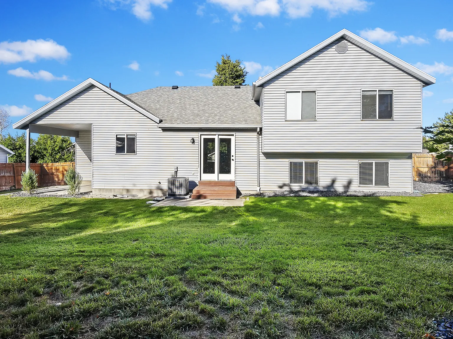 2340 N 790 W — Photo 4
