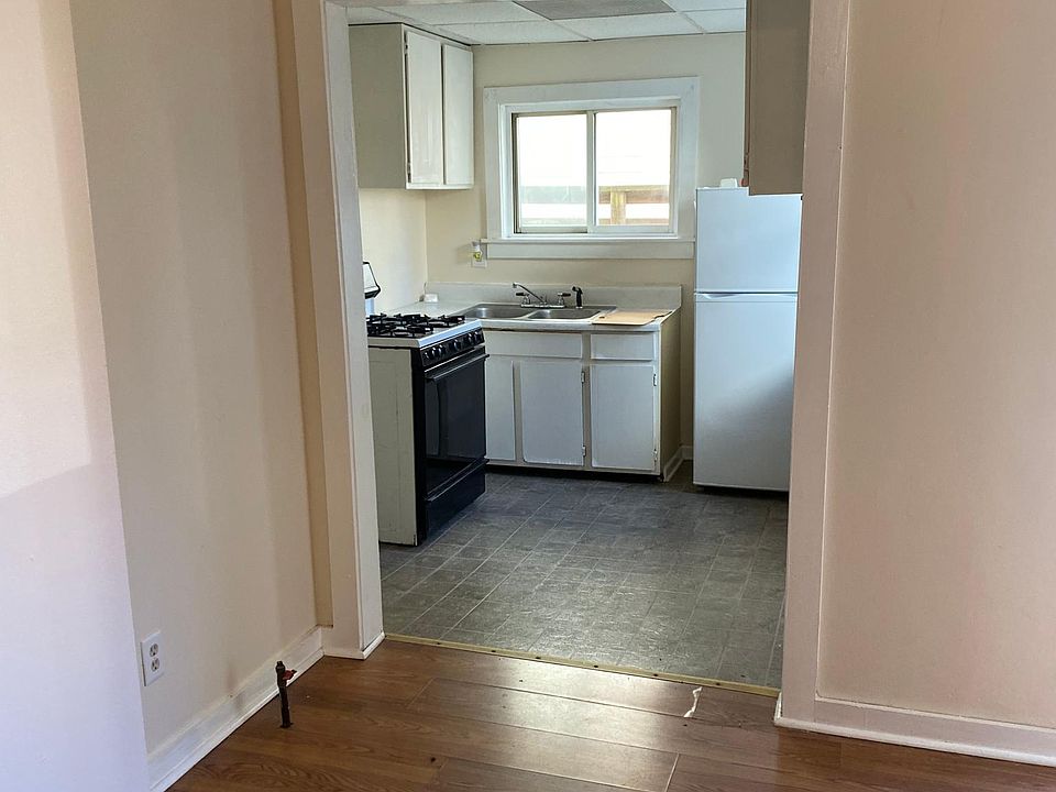 1st image of 118 Watson Ave APT 6