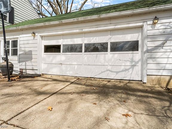 4th image of 1320 Leecrest St NW