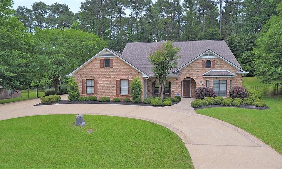 1st image of 309 Broadmoor Dr
