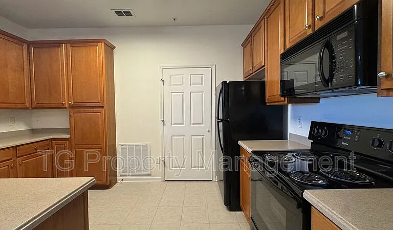 11251 Campfield Dr #3402 — Photo 4