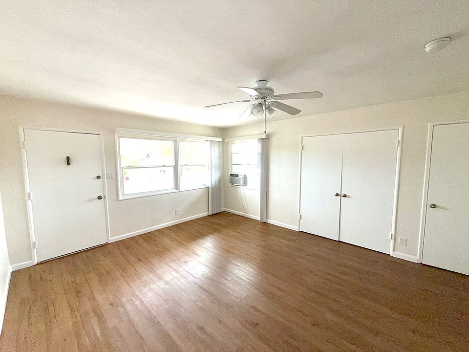 1st image of 1638 N Niagara St #1638