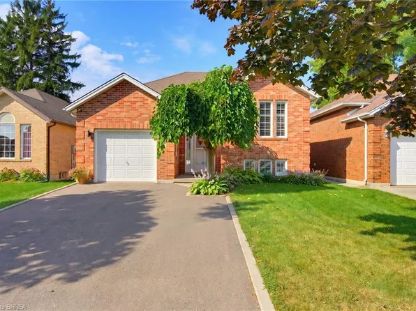 10 Noble Ct, Brantford, ON N3R 7Y5