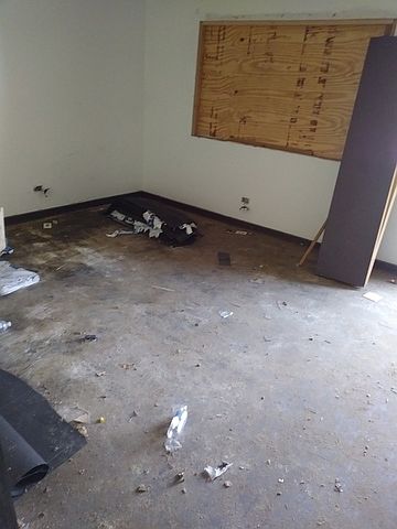 2nd image of 11824 S Peoria St