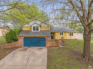 2404 Winterbrook Ct, Lawrence, KS 66047