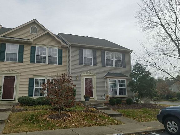 3rd image of 9201 Silverbush Dr