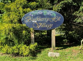 101 Village Dr, Brewster, NY 10509