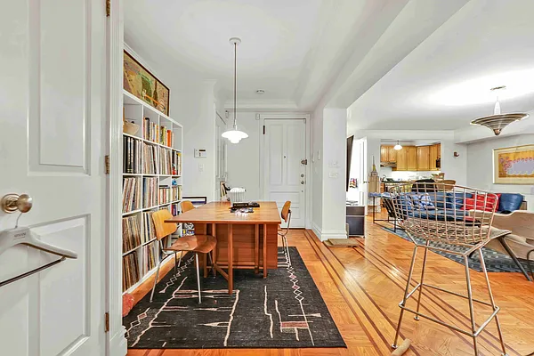 Rented by Brownstone Property Group | media 2