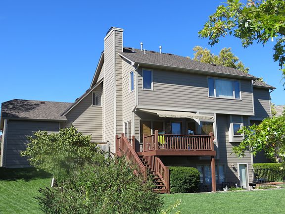 East deck w/ power awning