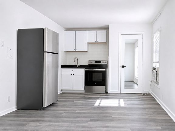 2nd image of 3943-45 W 26th St #7
