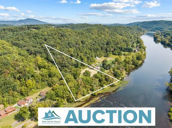 4535 Clarks Ferry Rd, Draper, VA 24324