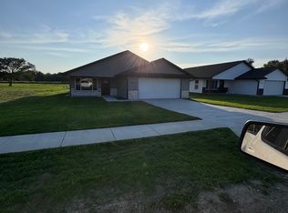 959 S Columbia Ave, Seward, NE 68434