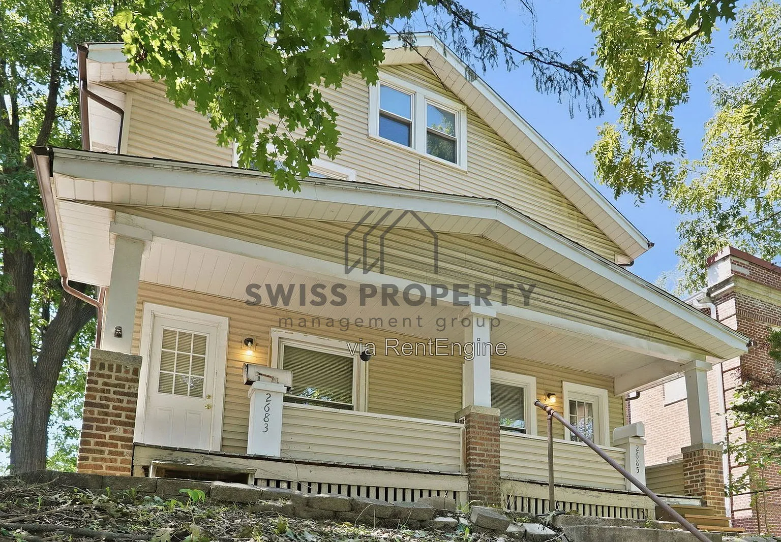 3 bed, 1.0 bath, 1120 sqft, $1,500 — Photo 1