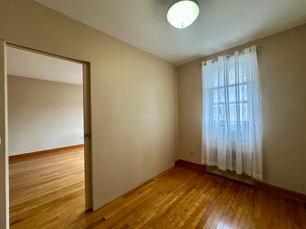 2665 Homecrest Avenue image 3 of 13