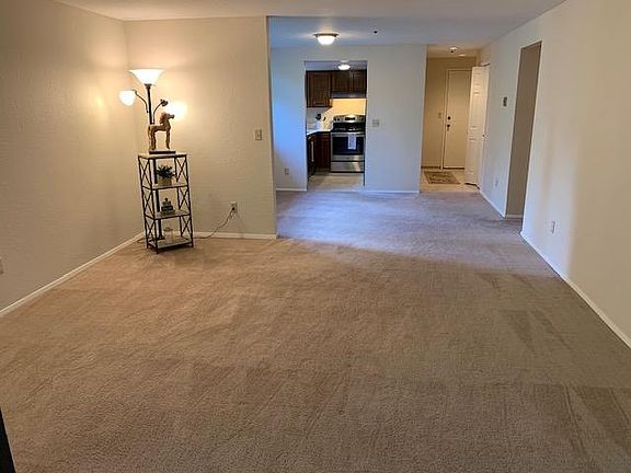 2nd image of 375 Bellevue Way SE APT 10