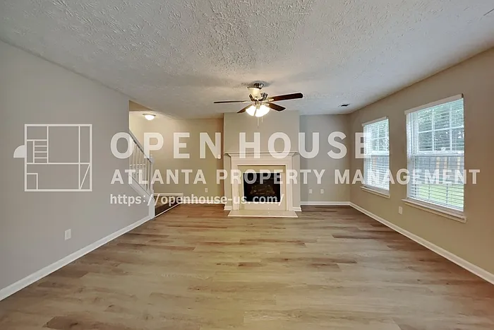 2940 Storybook Ln — Photo 3
