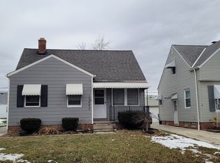 15903 Maplewood Ave, Maple Heights, OH 44137