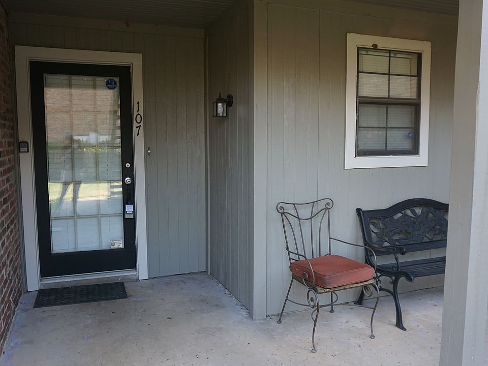 1st image of 2728 Copper Creek Dr #1