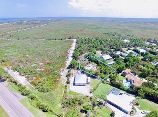 9877 SE Sharon St, Hobe Sound, FL 33455