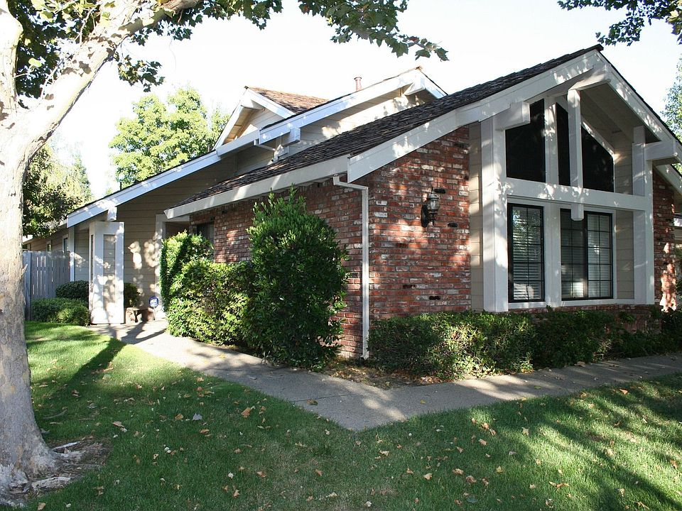 1st image of 502 Exeter Ct