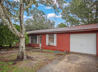 2581 Spring Lake Rd W, Jacksonville, FL 32210