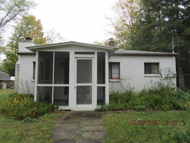 1st image of 1624 N Jewell Dr