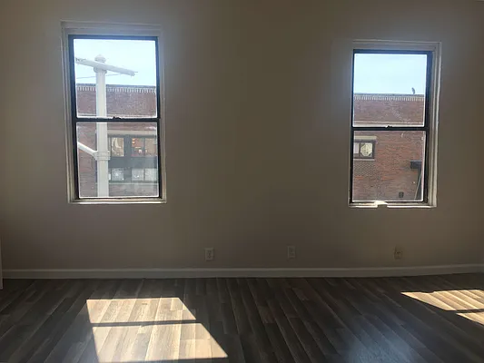 Rented by Nooklyn NYC LLC | media 7