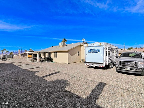 3rd image of 2856 Winterhaven Dr