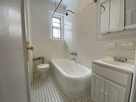 4th image of 150 Ocean Ave APT 4G