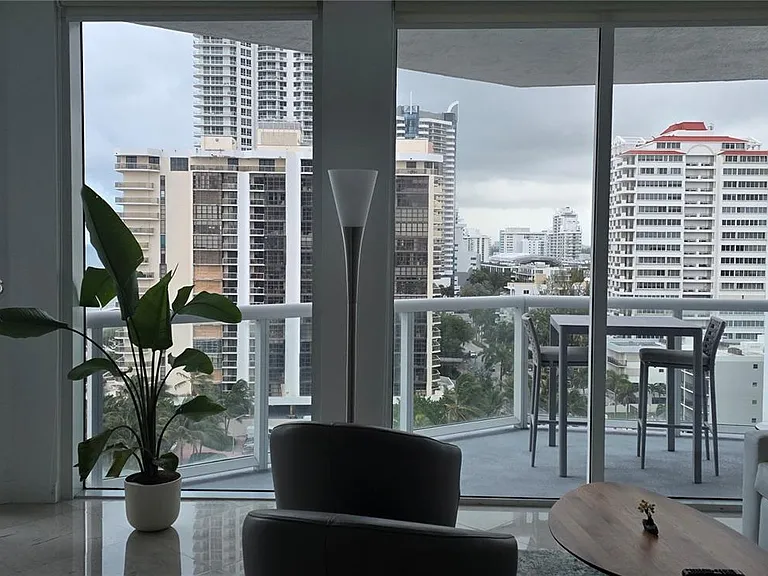 6515 Collins Ave #1107 — Photo 15