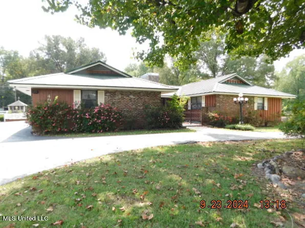 4971 Church Rd, Nesbit, MS 38651