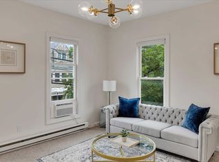 146 Washington St APT 3, Saratoga Springs, NY 12866
