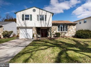 417 Hendrix St, Philadelphia, PA 19116