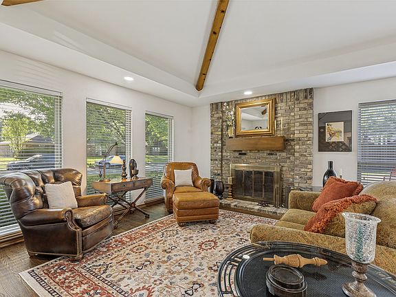2nd image of 5021 Norfolk Dr