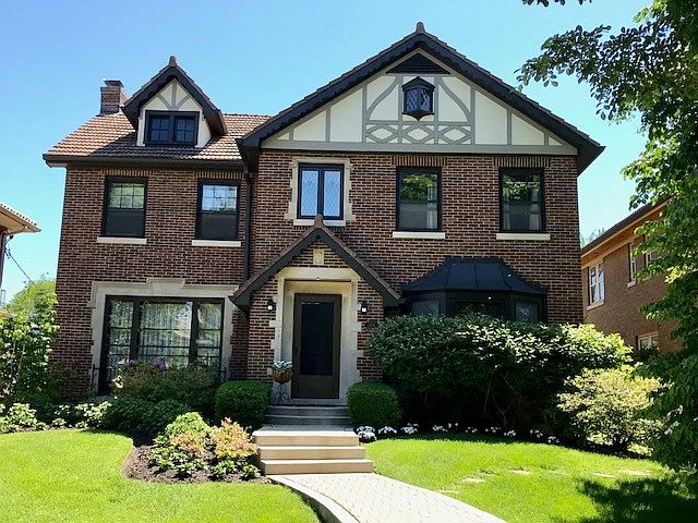 1st image of 1104 N Elmwood Ave
