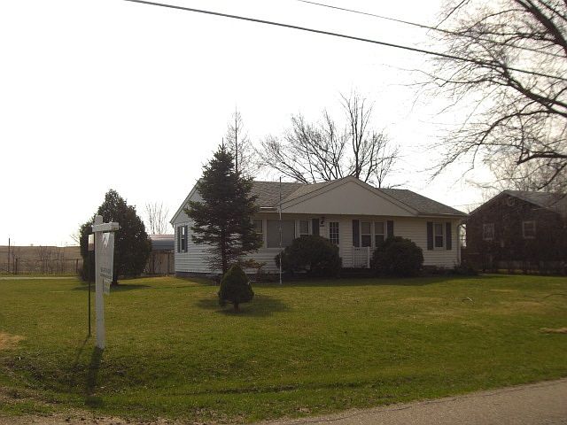 1st image of 3309 S River Dr #40