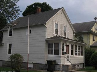 16 Rogers St, New London, CT 06320