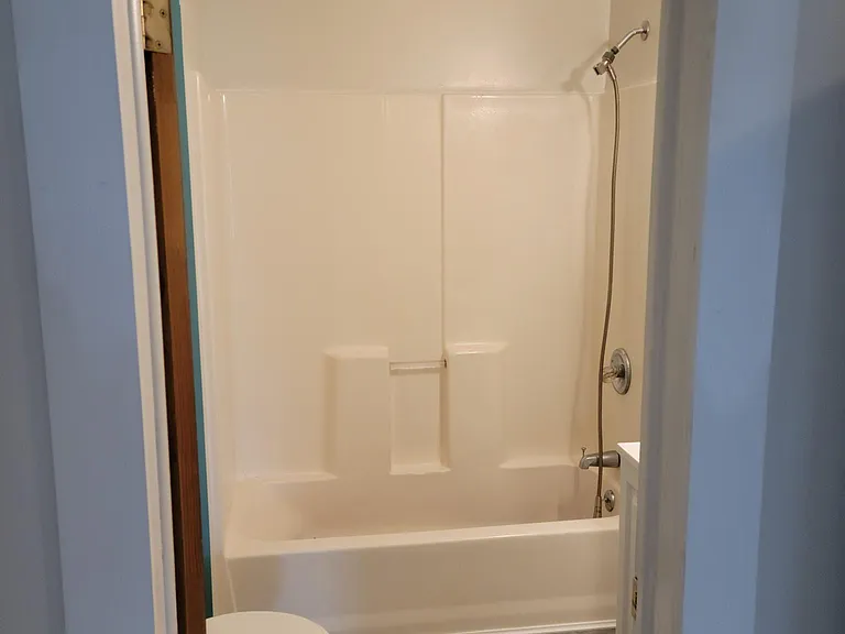 538 E C Ave — Photo 5