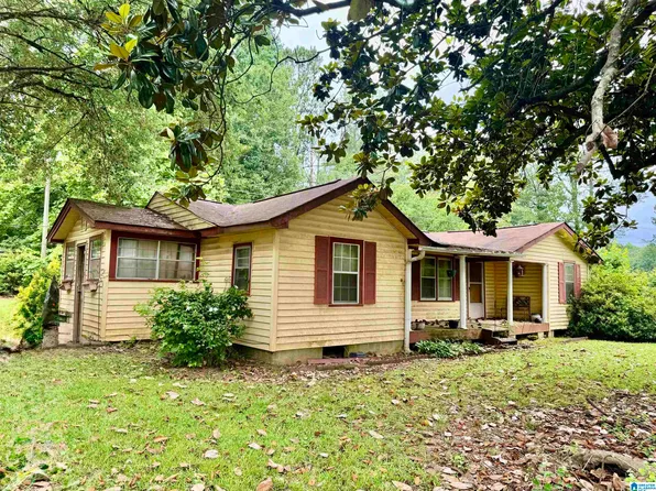 843 Banks Rd, Roanoke, AL 36274