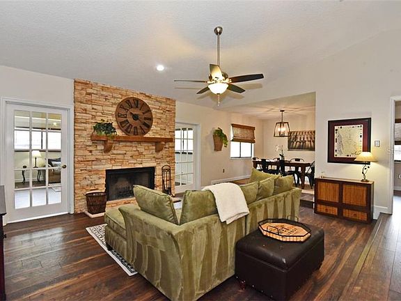 5th image of 526 Fernwood Dr