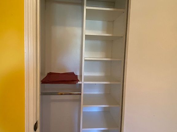5th image of 1022 Bacon Rd