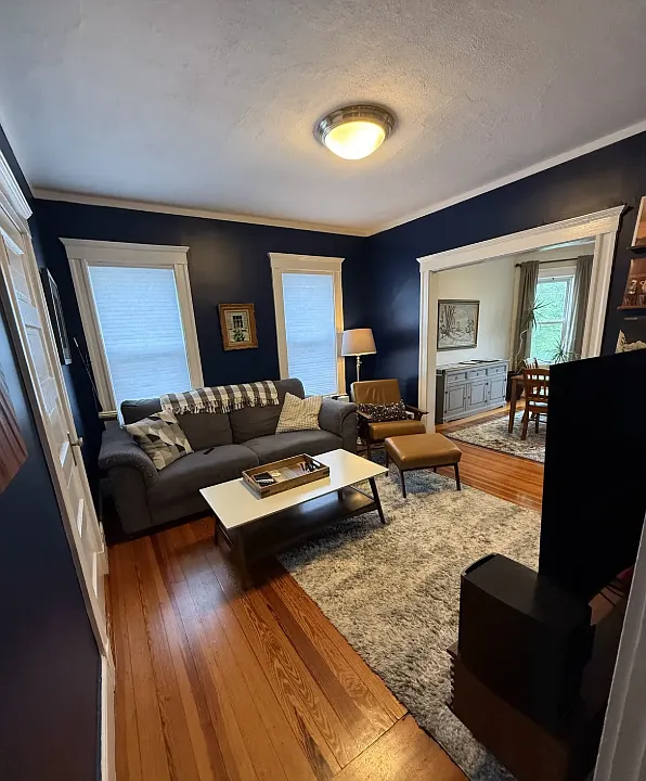 7 Belmont Sq #2
