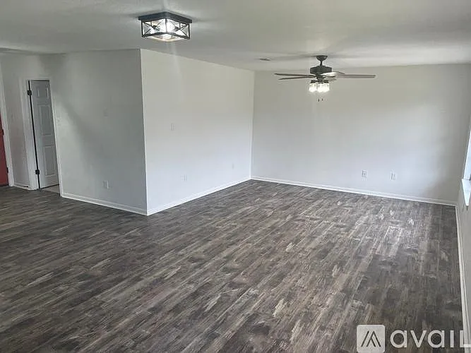 1400 Magnolia St — Photo 5