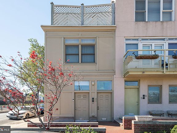 5th image of 501 Vine St Unit 2