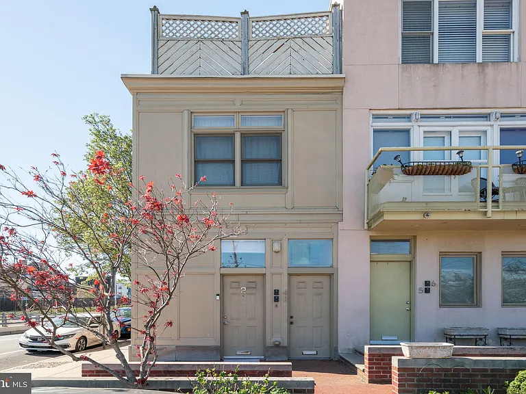 501 Vine St #2 — Photo 5